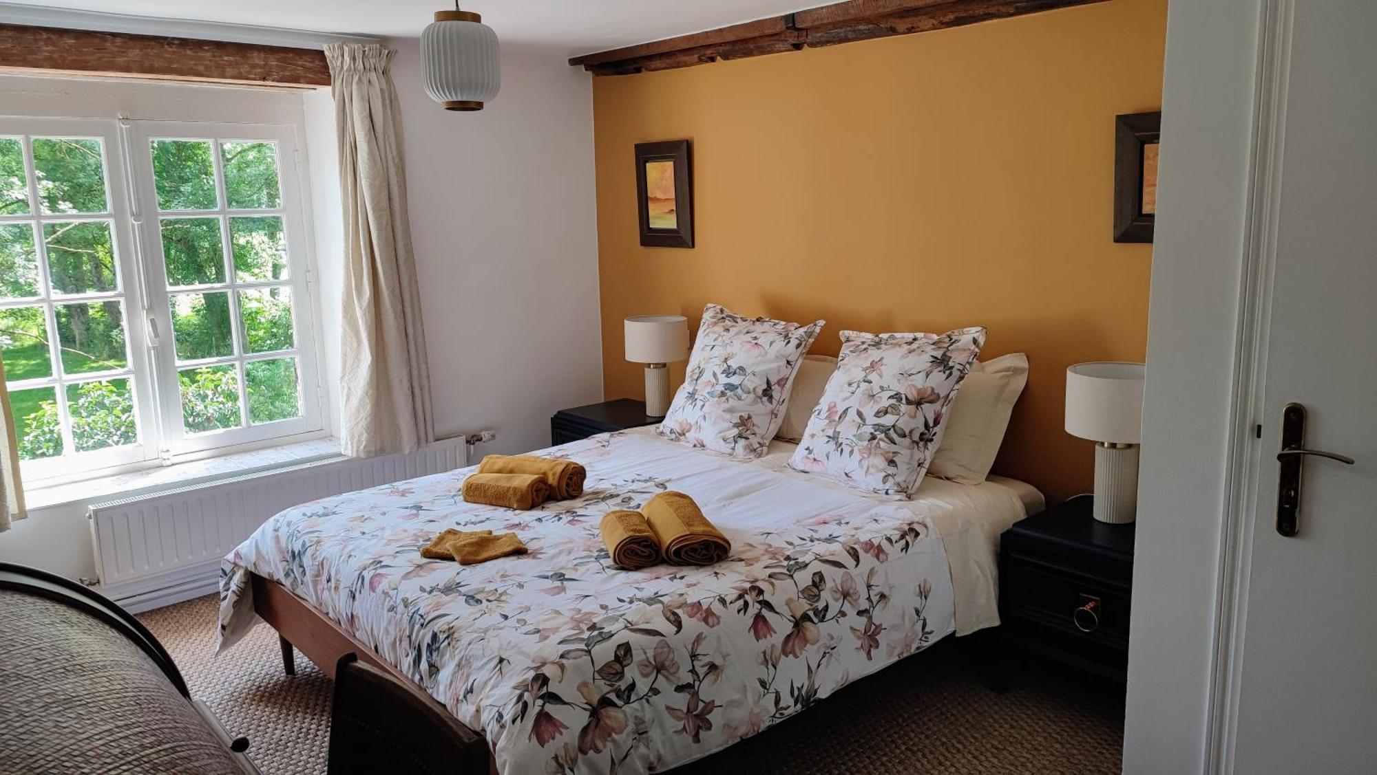Le Moulin Grenon Bed & Breakfast Mezilles Ngoại thất bức ảnh